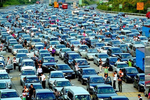 國慶歸來，良辰有100種理由讓您備一個汽車啟動電源！